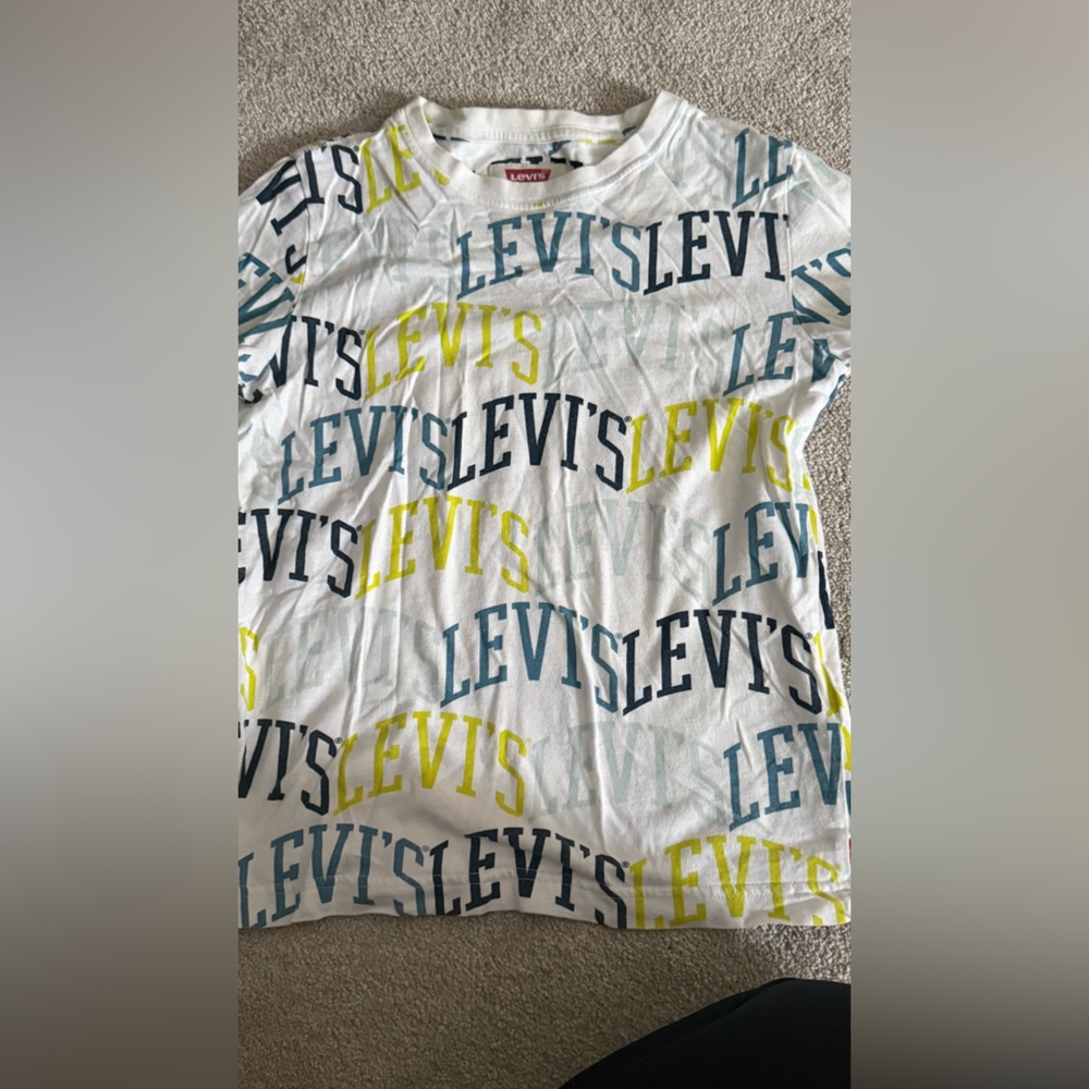 Levi's White Short Sleeve Tee with Blue & Yellow Logo Print